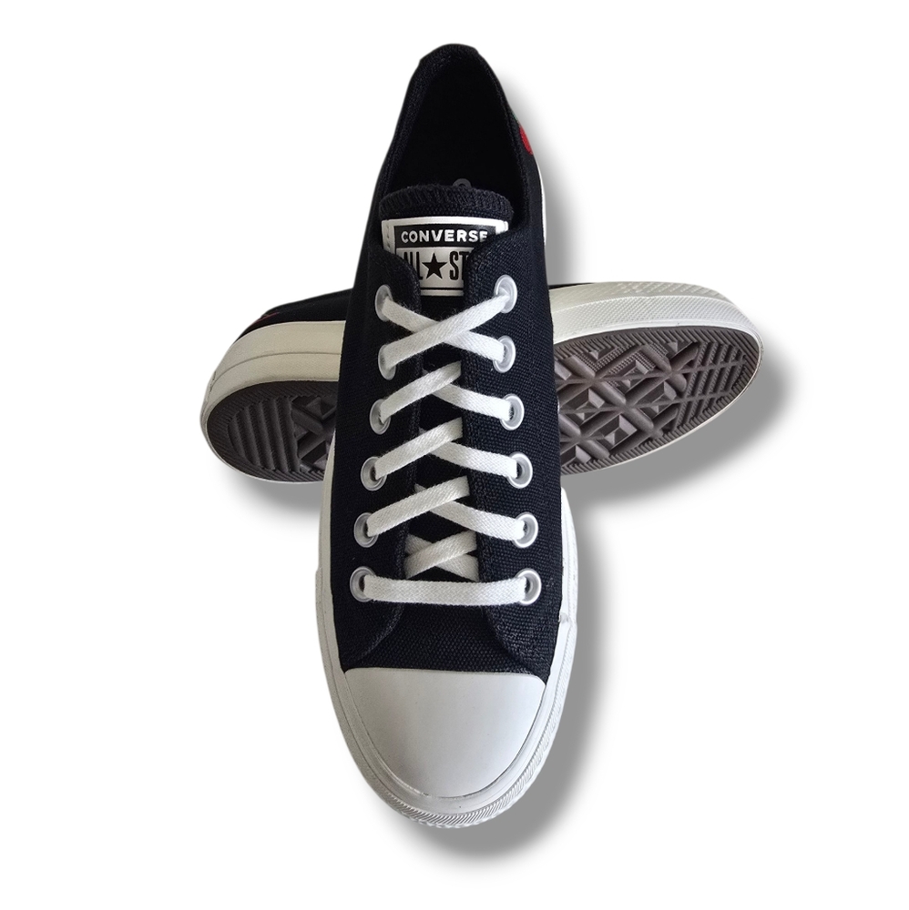New 🌹CONVERSE Women's Chuck Taylor All-Star Lift Platform Cherries Sneakers - Picture 2 of 16